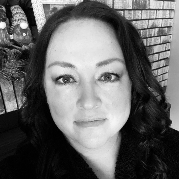 Meet your Posher, Rebecca - Picture 1 of 1